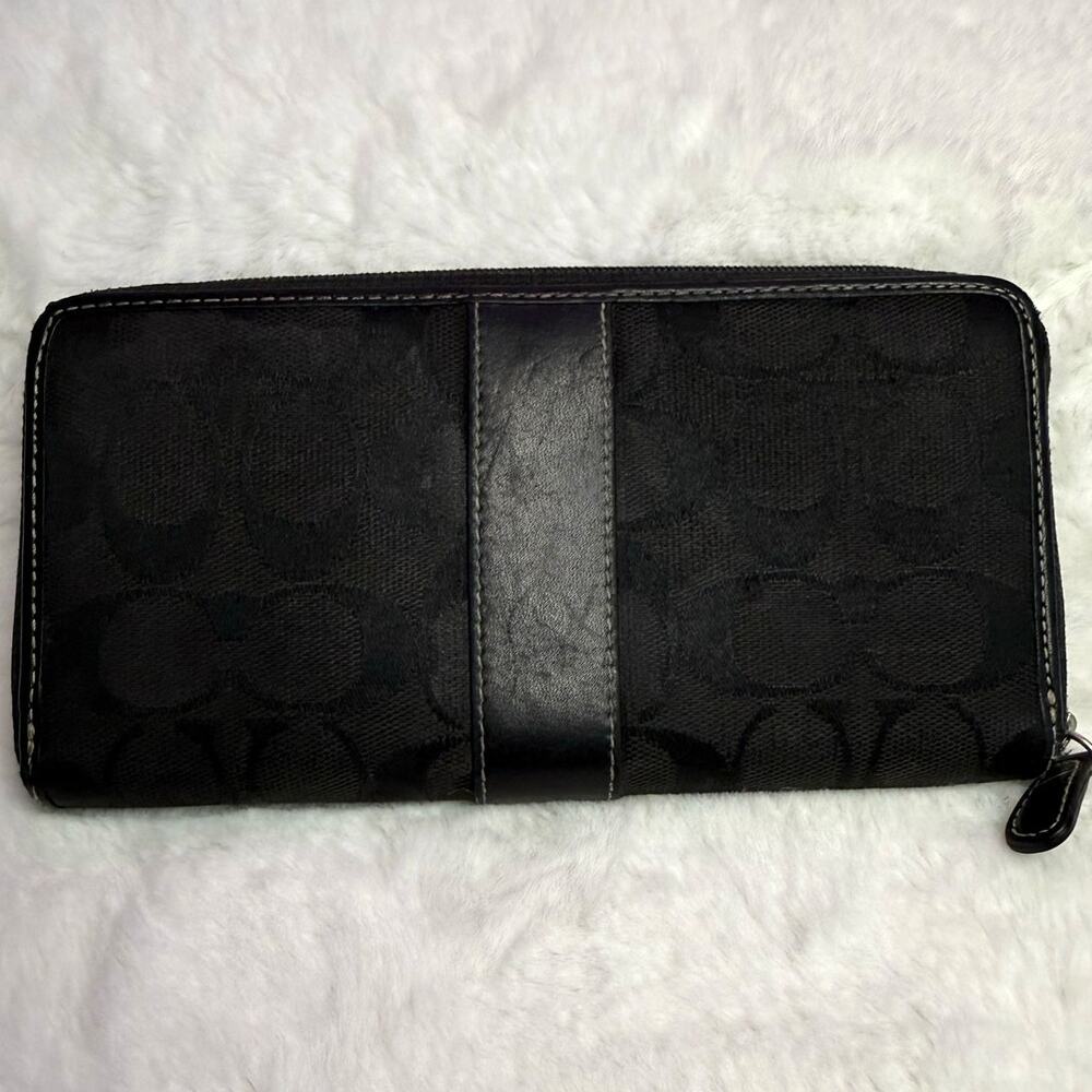 COACH Black Signature Wallet - Picture 2 of 11